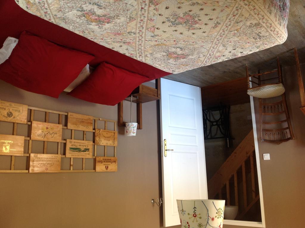 La Petite Madeleine Hotel Castillon la Bataille Ruang foto