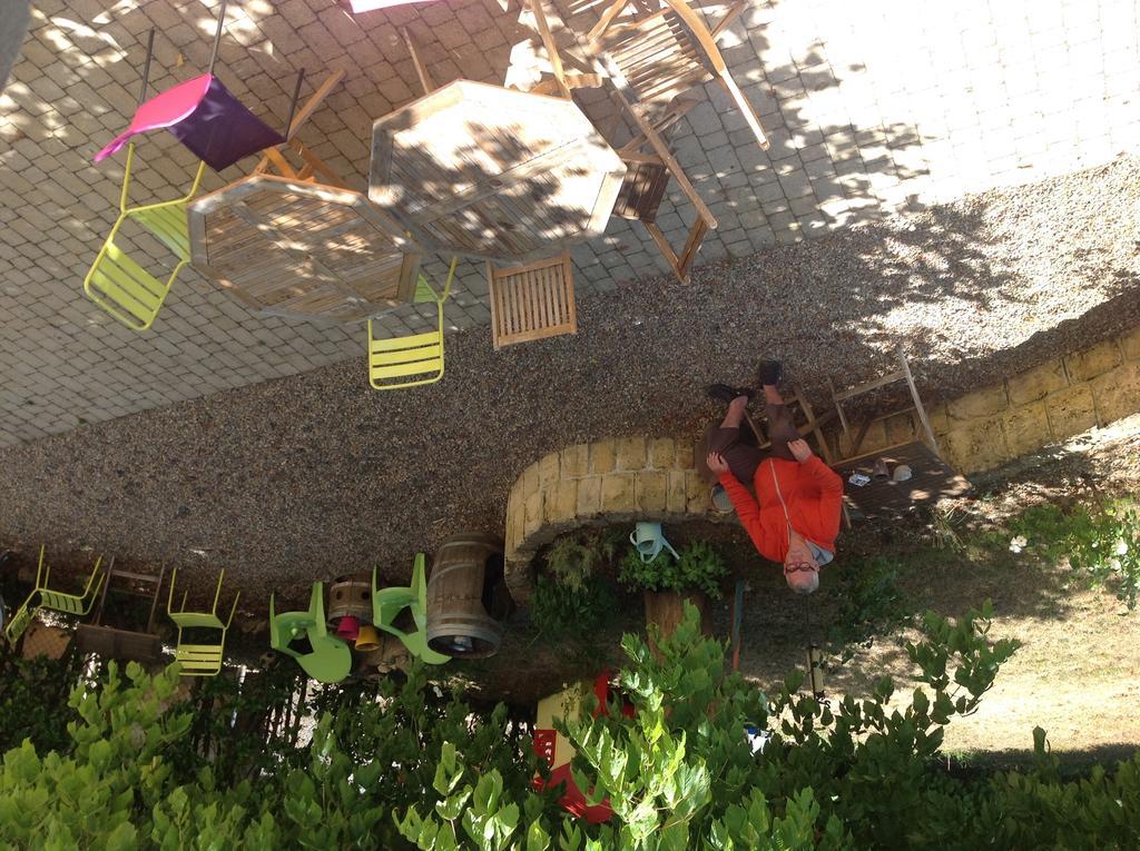 La Petite Madeleine Hotel Castillon la Bataille Bagian luar foto