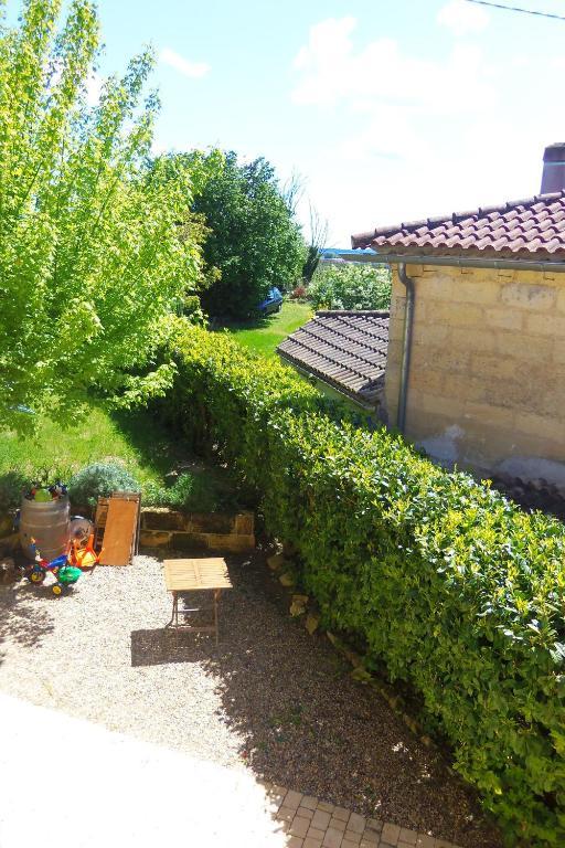 La Petite Madeleine Hotel Castillon la Bataille Ruang foto