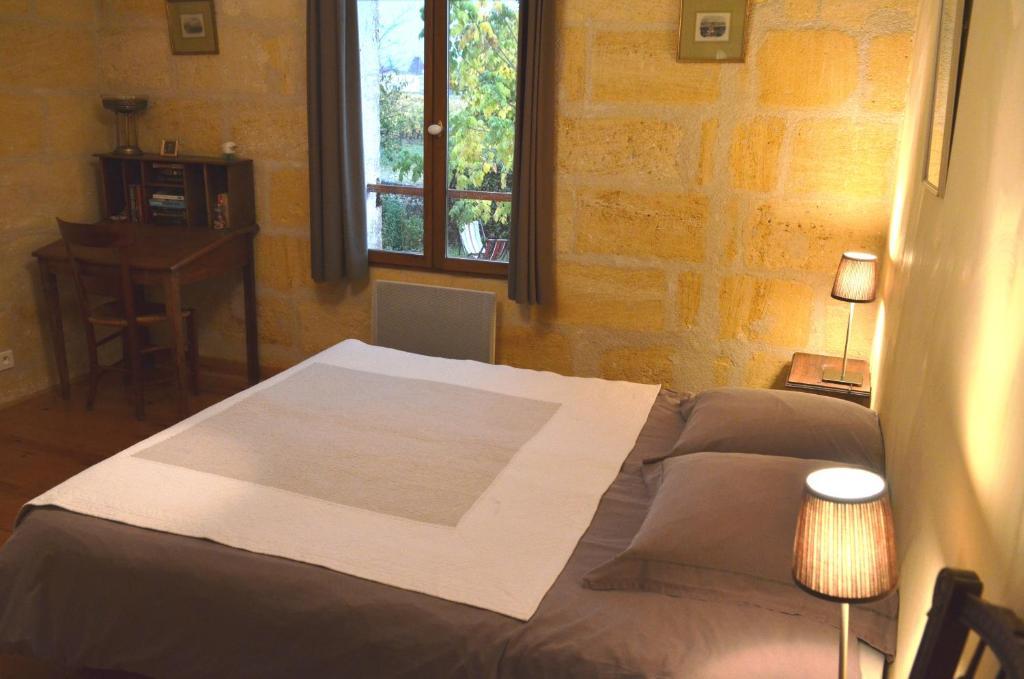 La Petite Madeleine Hotel Castillon la Bataille Ruang foto